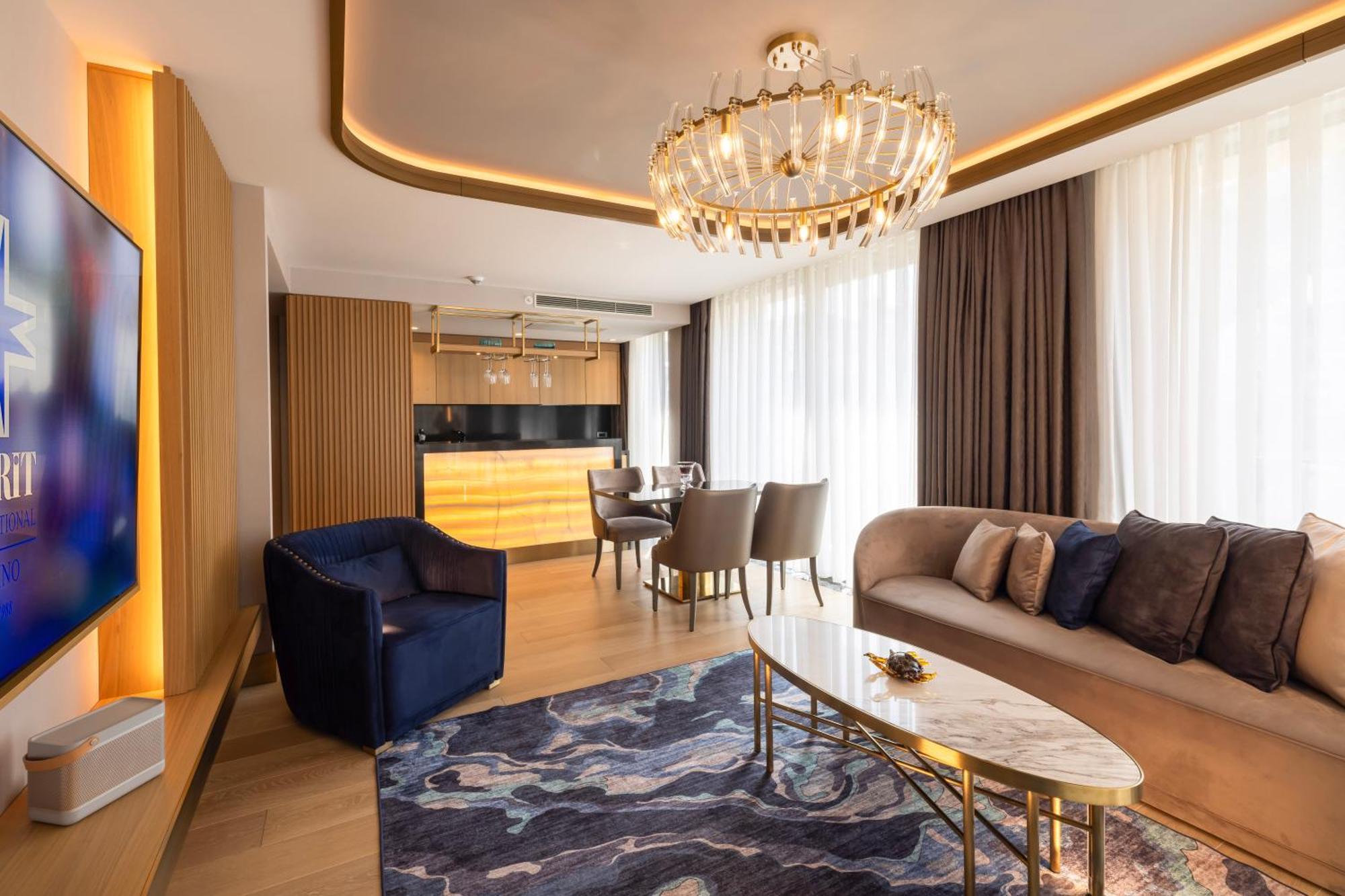 Merit Starlit Hotel & Residences 布德瓦 外观 照片