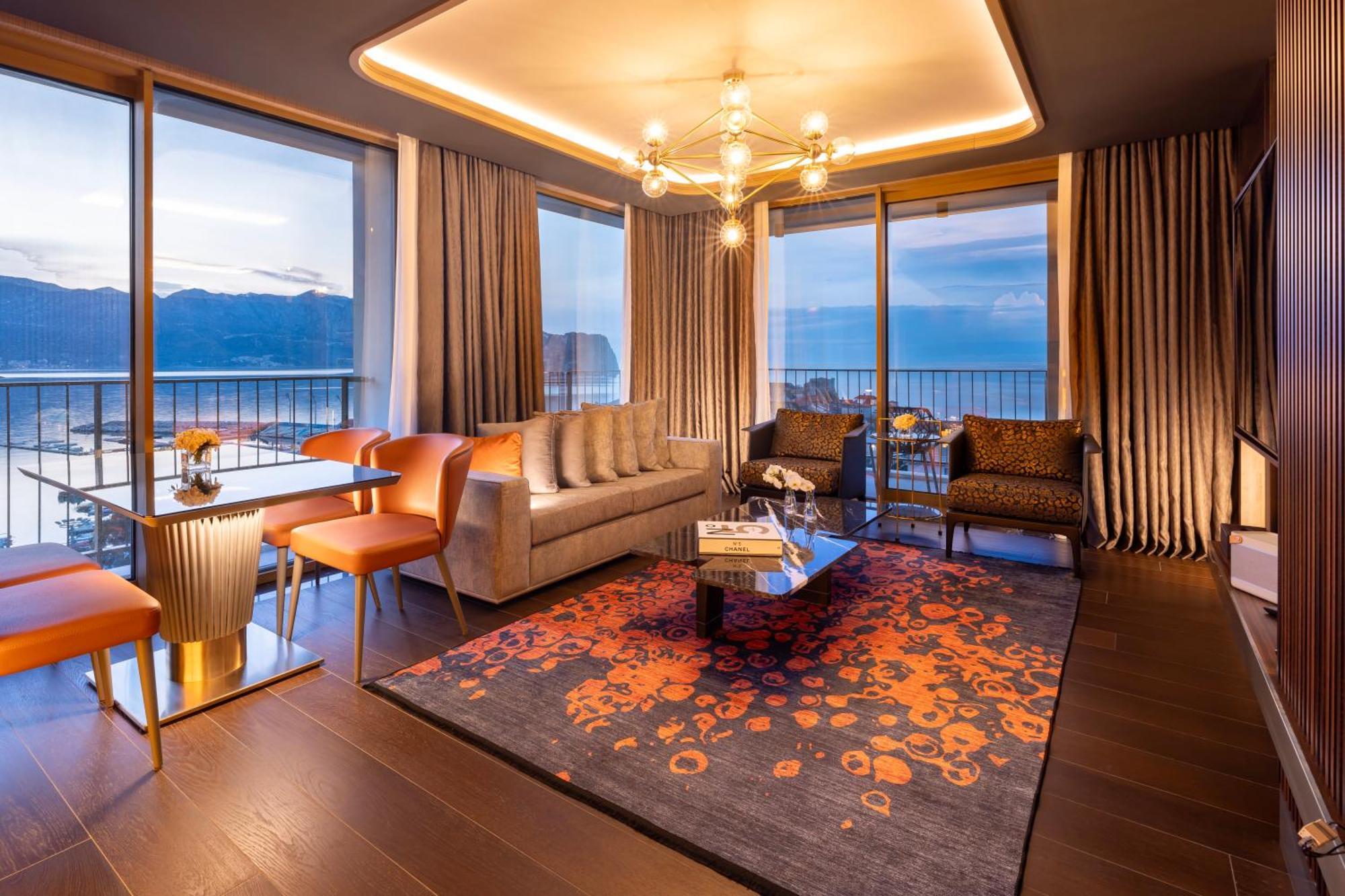 Merit Starlit Hotel & Residences 布德瓦 外观 照片