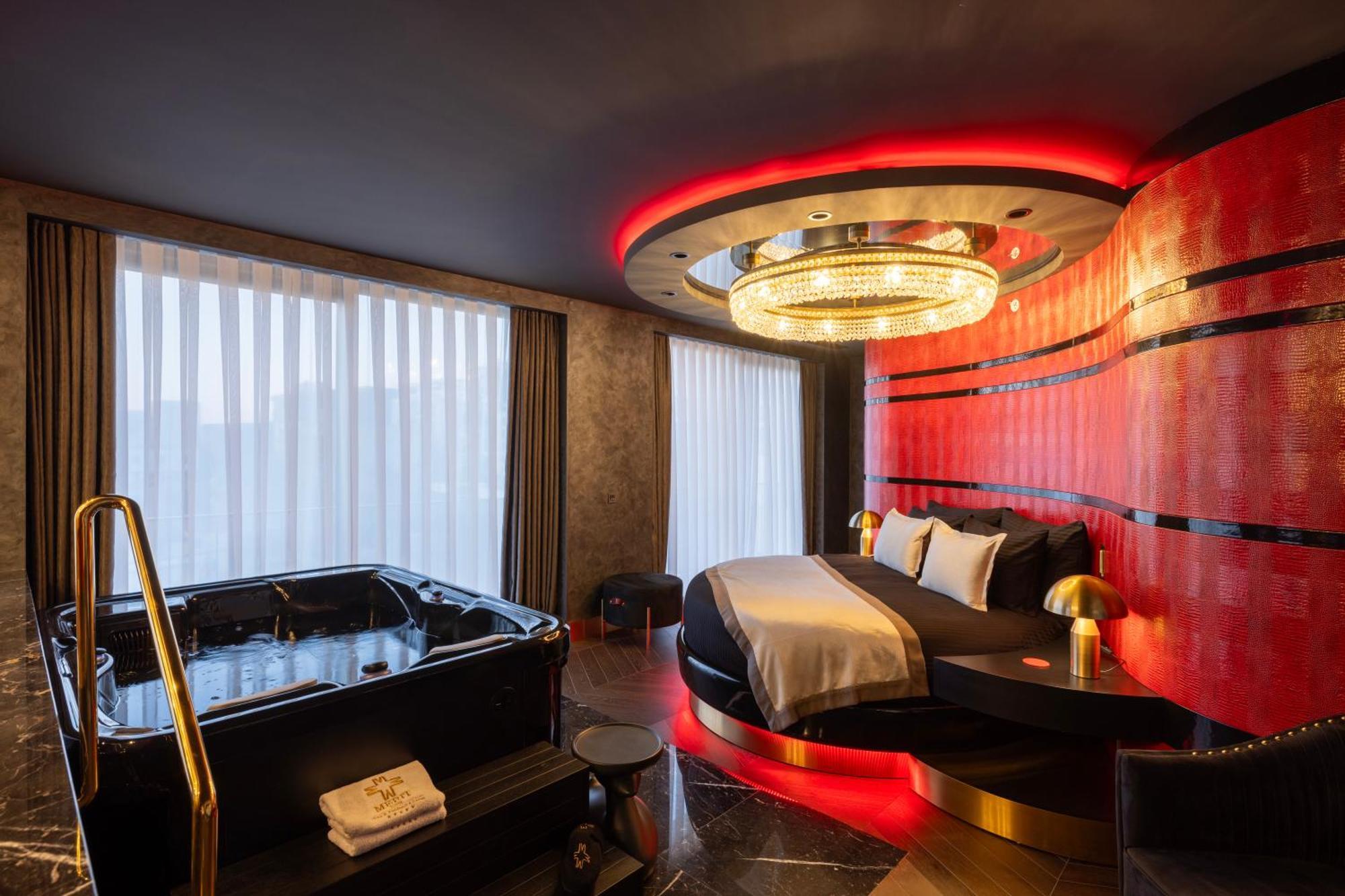 Merit Starlit Hotel & Residences 布德瓦 外观 照片